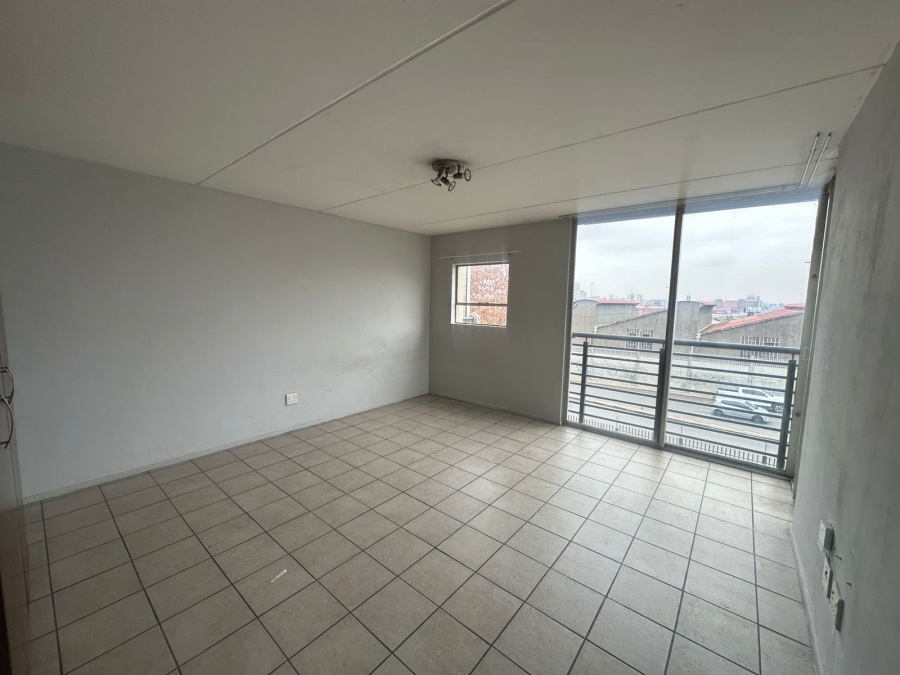 To Let 1 Bedroom Property for Rent in Braamfontein Gauteng
