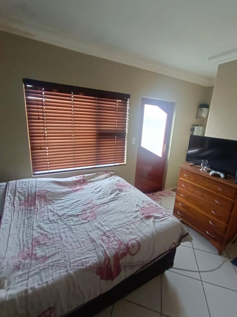 To Let 2 Bedroom Property for Rent in Ravenswood Gauteng