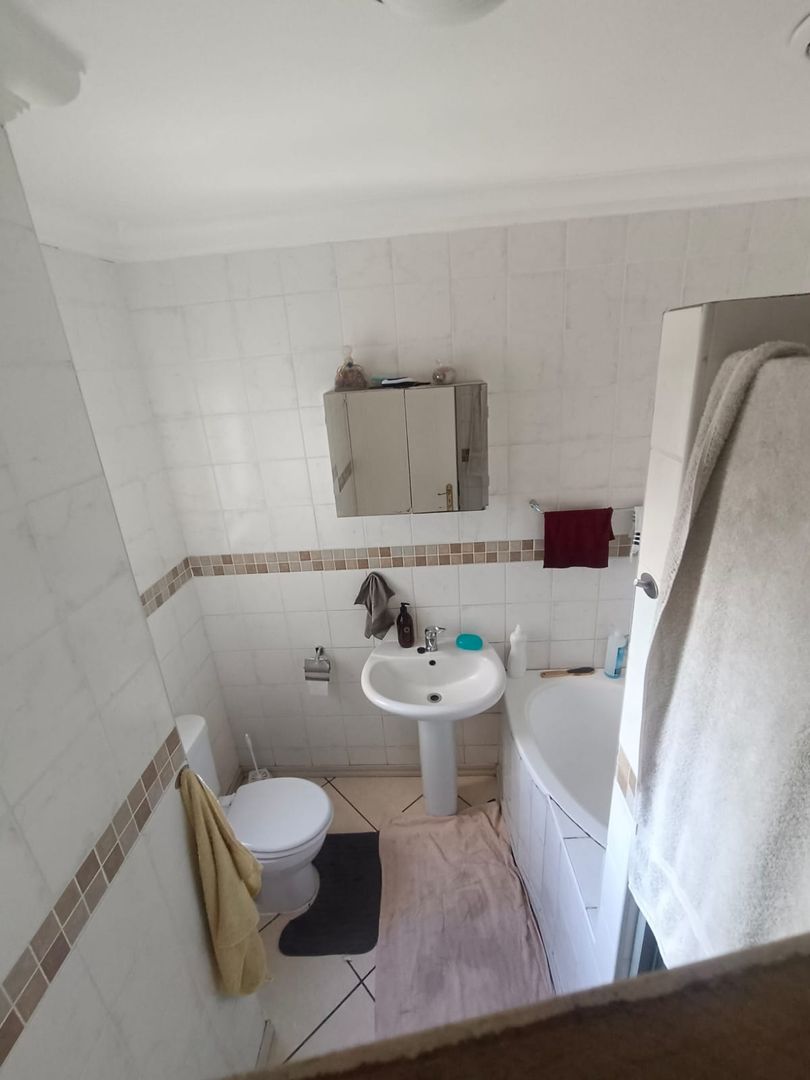 To Let 2 Bedroom Property for Rent in Ravenswood Gauteng