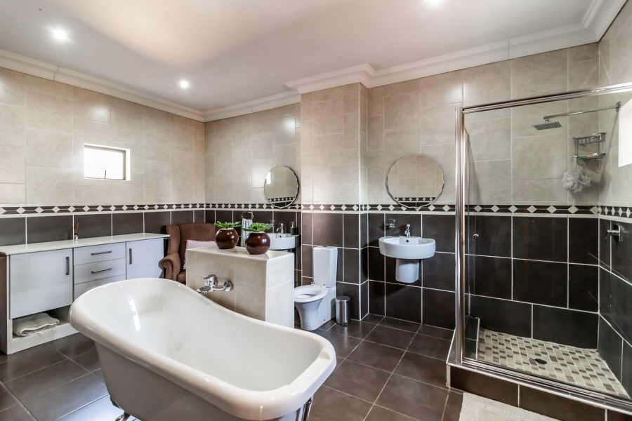 3 Bedroom Property for Sale in Zambezi Country Estate Gauteng