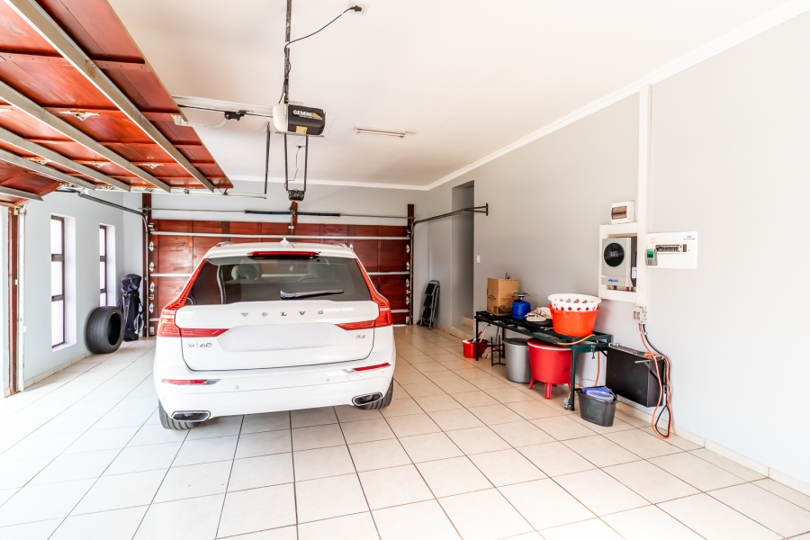 3 Bedroom Property for Sale in Zambezi Country Estate Gauteng