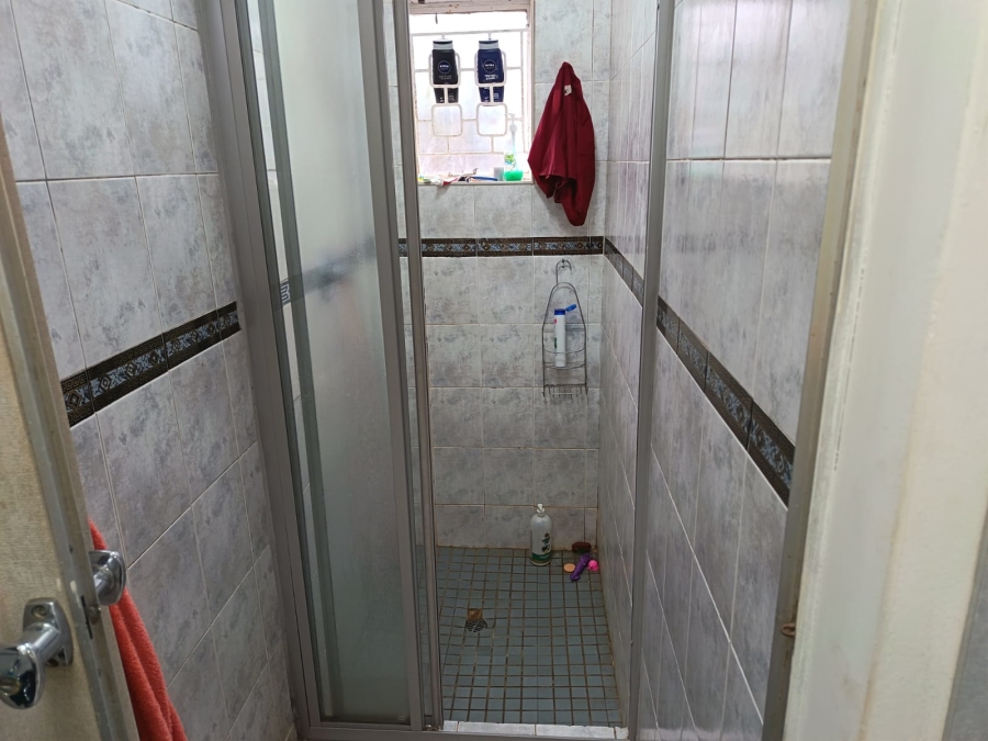 To Let 2 Bedroom Property for Rent in Laudium Gauteng
