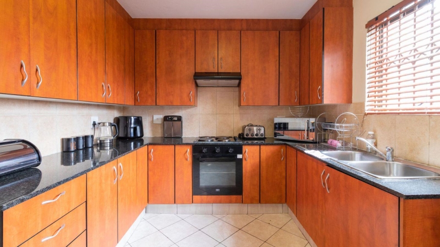 3 Bedroom Property for Sale in Edenvale Central Gauteng
