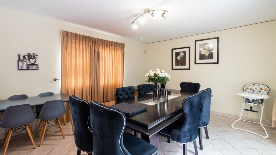 3 Bedroom Property for Sale in Edenvale Central Gauteng