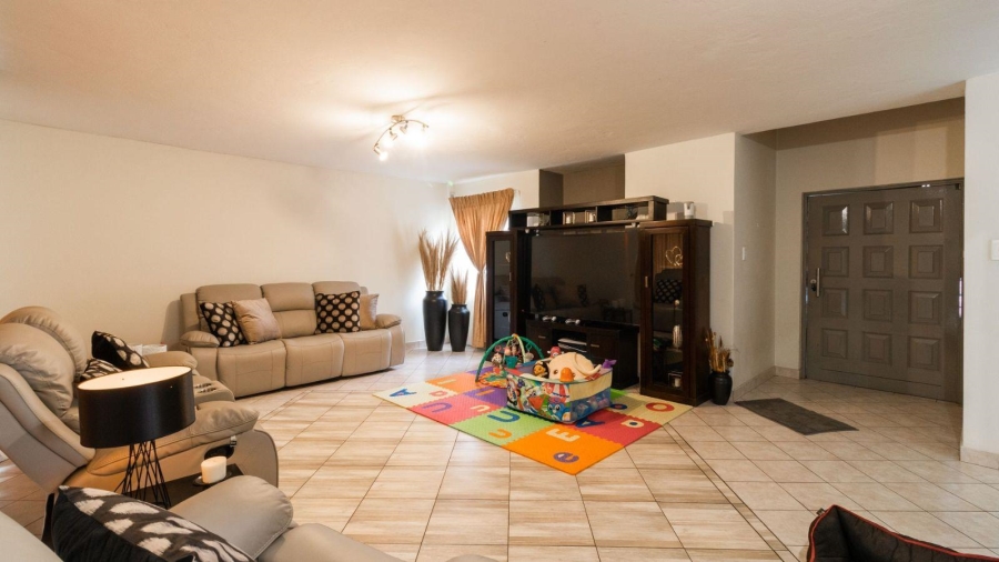 3 Bedroom Property for Sale in Edenvale Central Gauteng