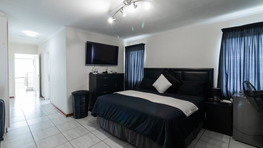3 Bedroom Property for Sale in Edenvale Central Gauteng