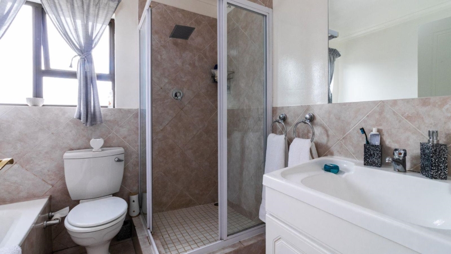 3 Bedroom Property for Sale in Edenvale Central Gauteng