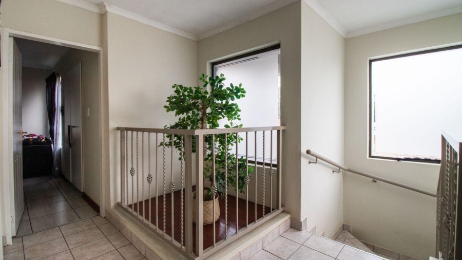 3 Bedroom Property for Sale in Edenvale Central Gauteng