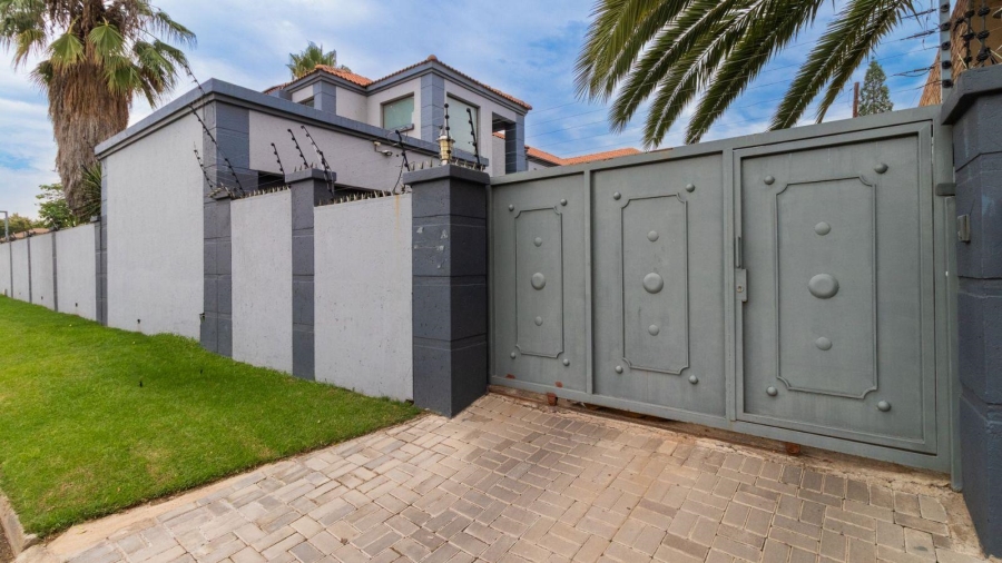 3 Bedroom Property for Sale in Edenvale Central Gauteng