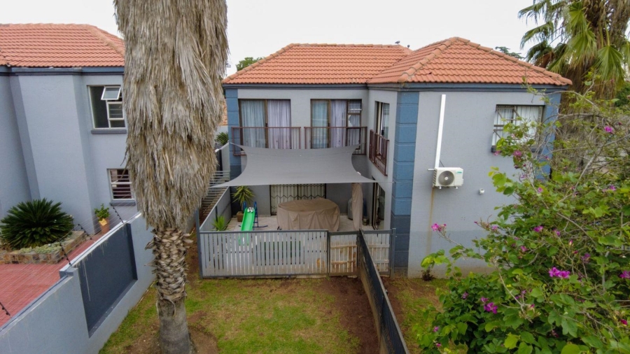 3 Bedroom Property for Sale in Edenvale Central Gauteng