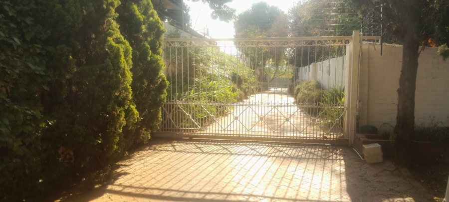 1 Bedroom Property for Sale in Sandown Gauteng
