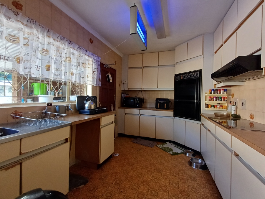 To Let 3 Bedroom Property for Rent in De Klerkshof Gauteng