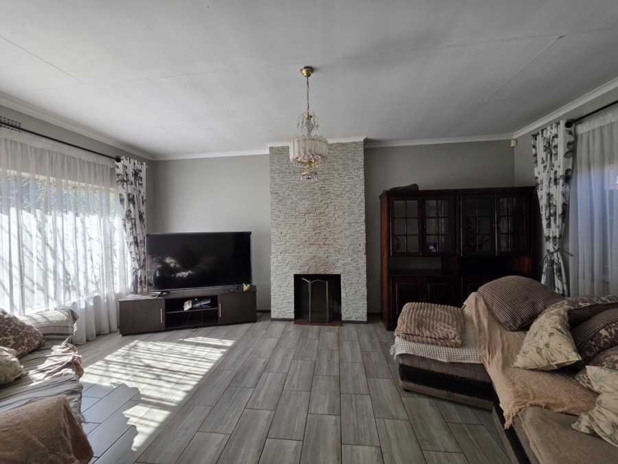 3 Bedroom Property for Sale in Edelweiss Gauteng