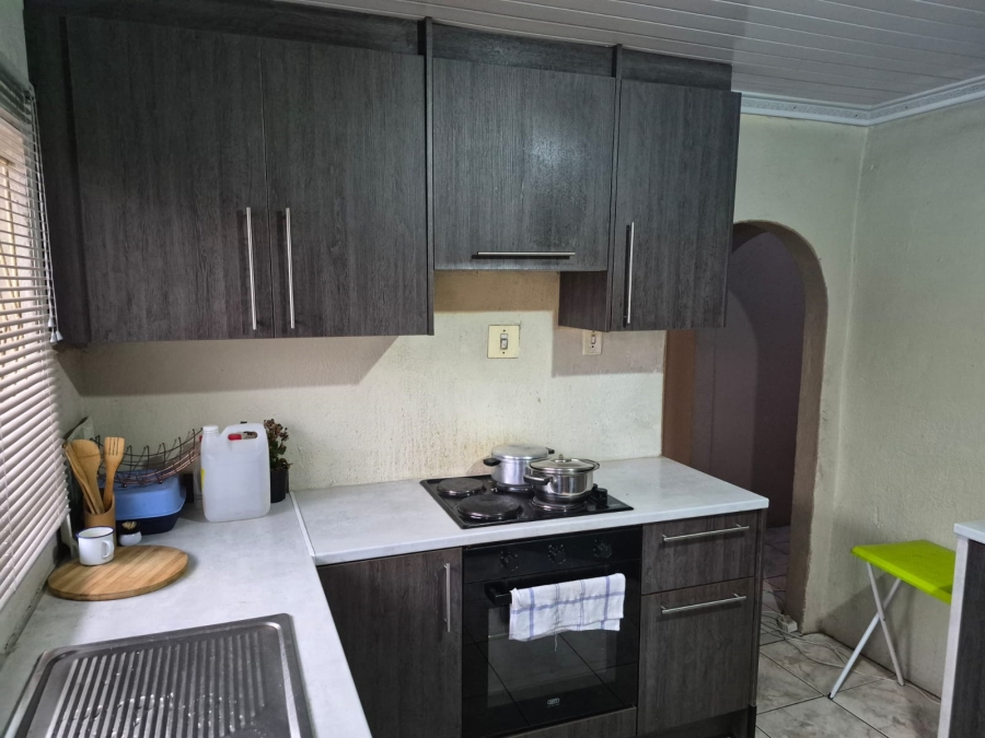 2 Bedroom Property for Sale in Tsakane Gauteng