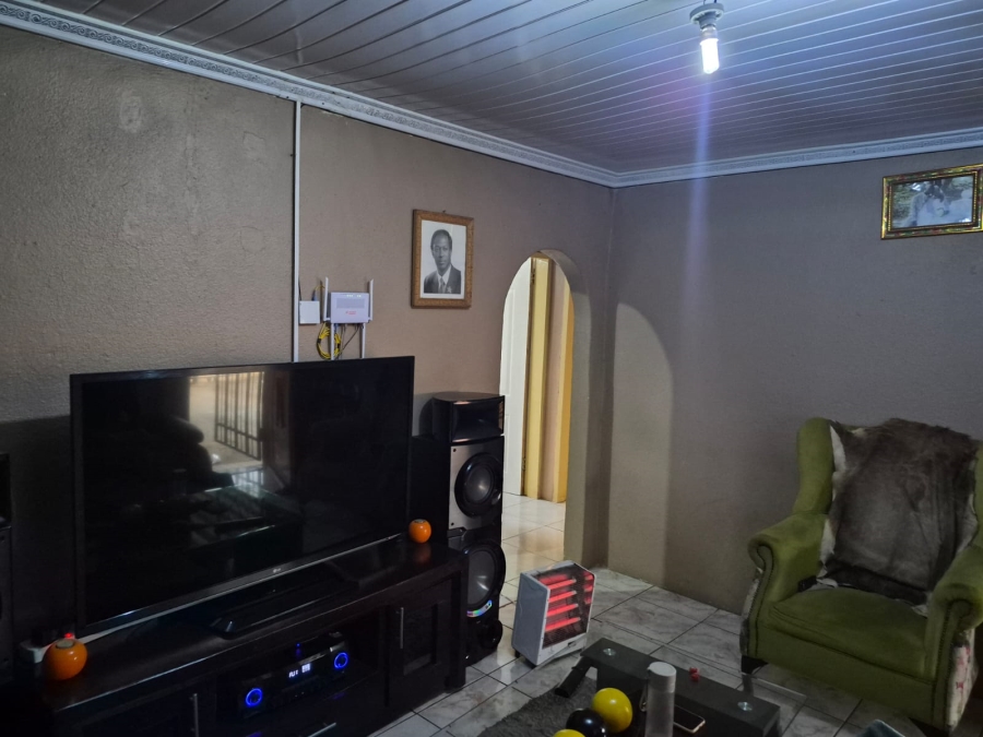 2 Bedroom Property for Sale in Tsakane Gauteng