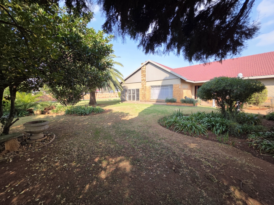 4 Bedroom Property for Sale in Casseldale Gauteng