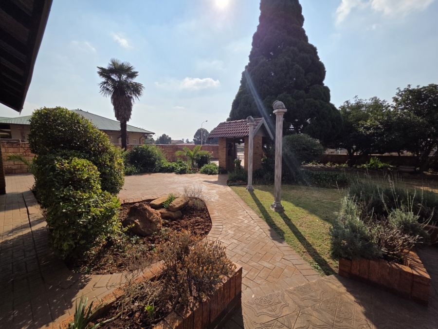 4 Bedroom Property for Sale in Casseldale Gauteng