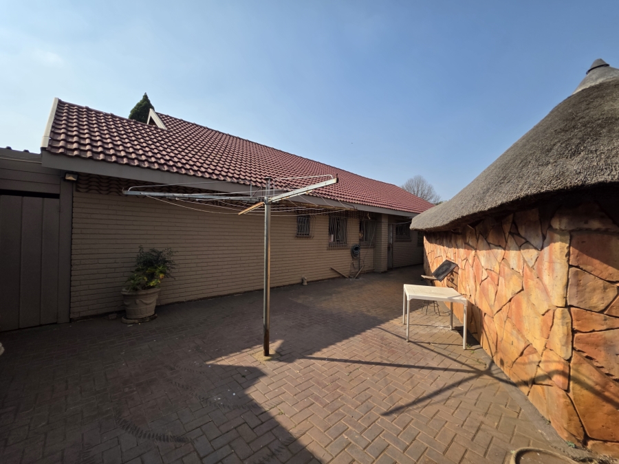 4 Bedroom Property for Sale in Casseldale Gauteng
