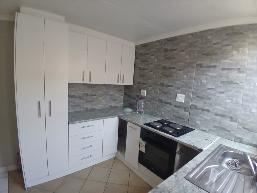 To Let 2 Bedroom Property for Rent in Sydenham Gauteng