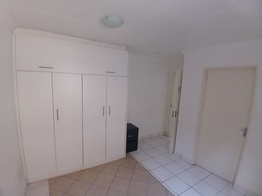 To Let 2 Bedroom Property for Rent in Sydenham Gauteng