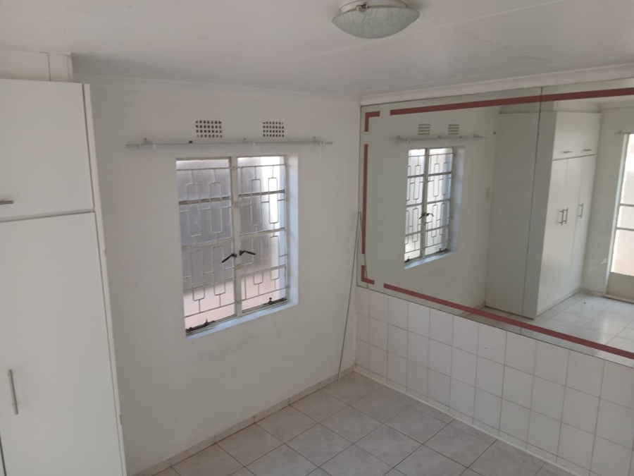 To Let 2 Bedroom Property for Rent in Sydenham Gauteng
