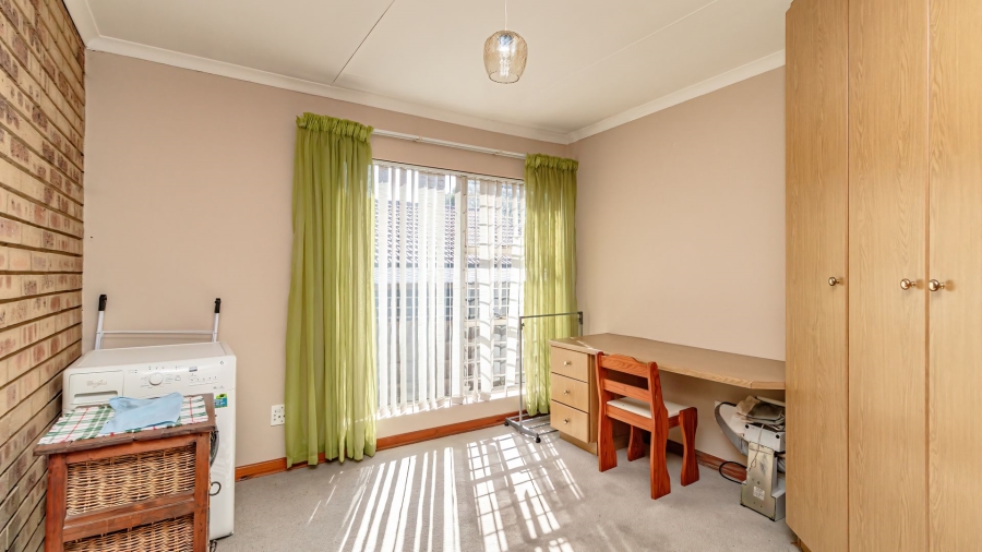 4 Bedroom Property for Sale in Edleen Gauteng