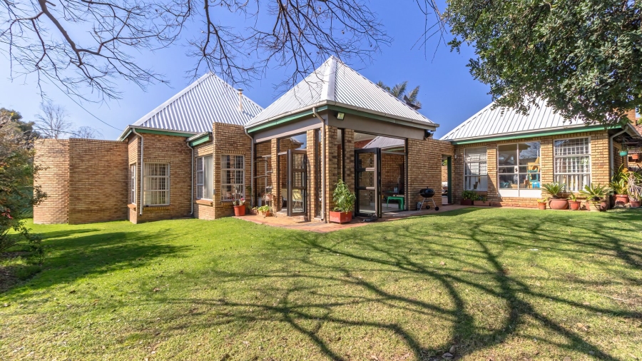 4 Bedroom Property for Sale in Edleen Gauteng
