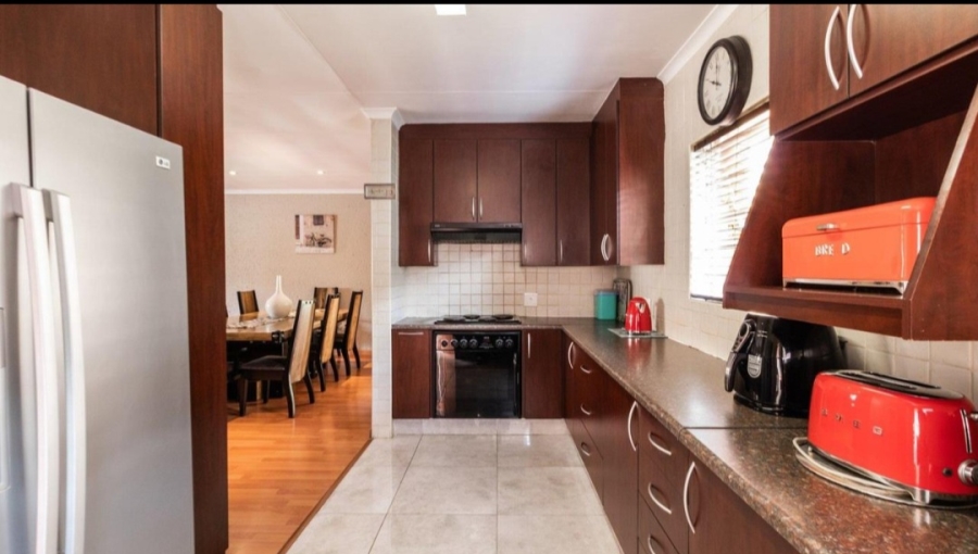 3 Bedroom Property for Sale in Terenure Gauteng