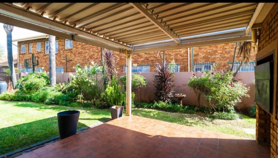 3 Bedroom Property for Sale in Terenure Gauteng