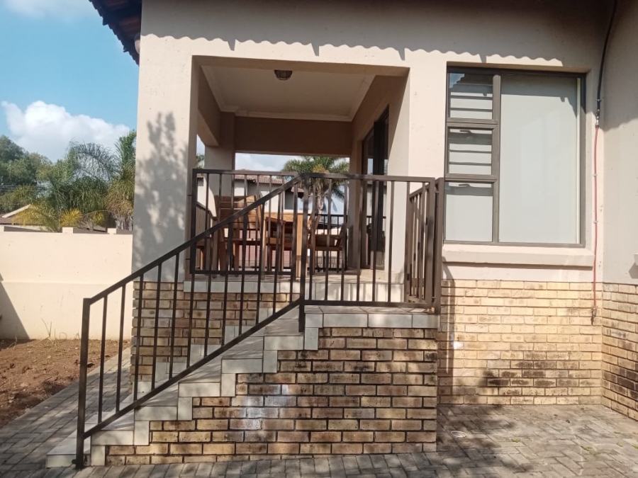 To Let 3 Bedroom Property for Rent in Greengate Gauteng