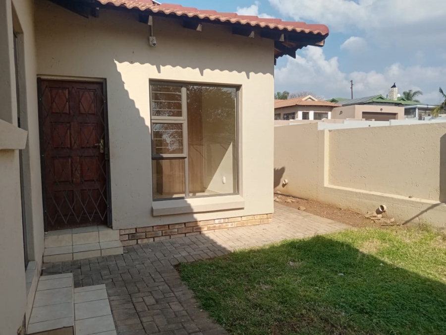 To Let 3 Bedroom Property for Rent in Greengate Gauteng