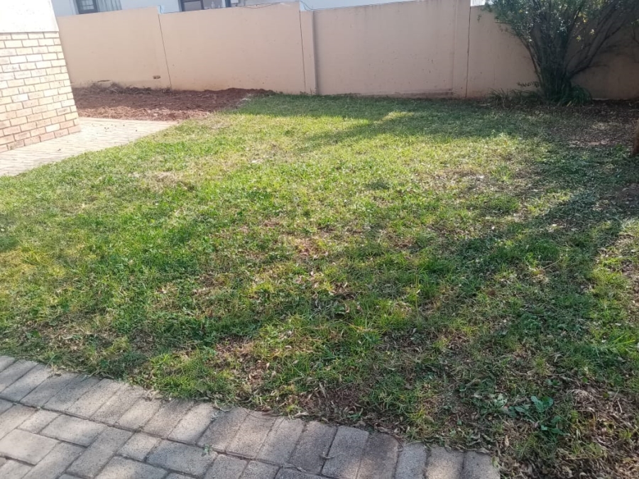 To Let 3 Bedroom Property for Rent in Greengate Gauteng