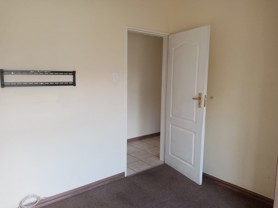 To Let 3 Bedroom Property for Rent in Greengate Gauteng