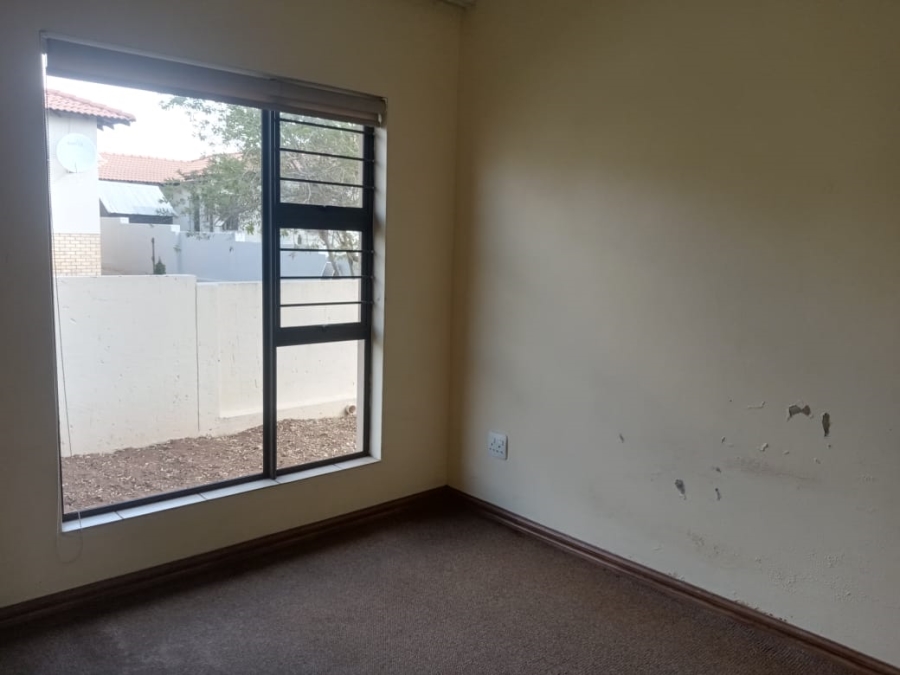 To Let 3 Bedroom Property for Rent in Greengate Gauteng