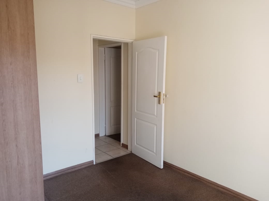 To Let 3 Bedroom Property for Rent in Greengate Gauteng