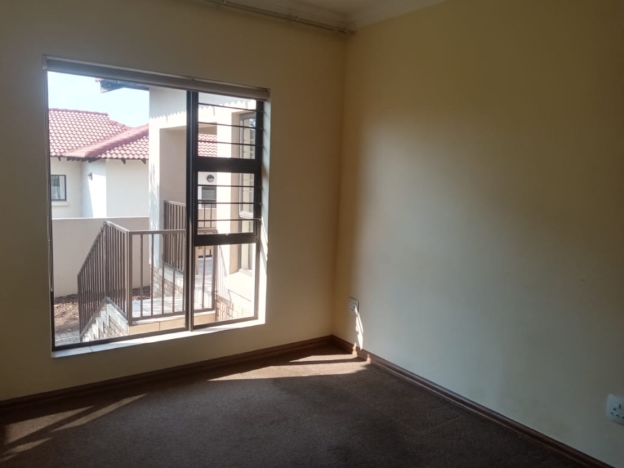 To Let 3 Bedroom Property for Rent in Greengate Gauteng