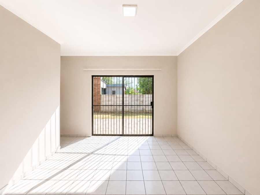 4 Bedroom Property for Sale in Les Marais Gauteng