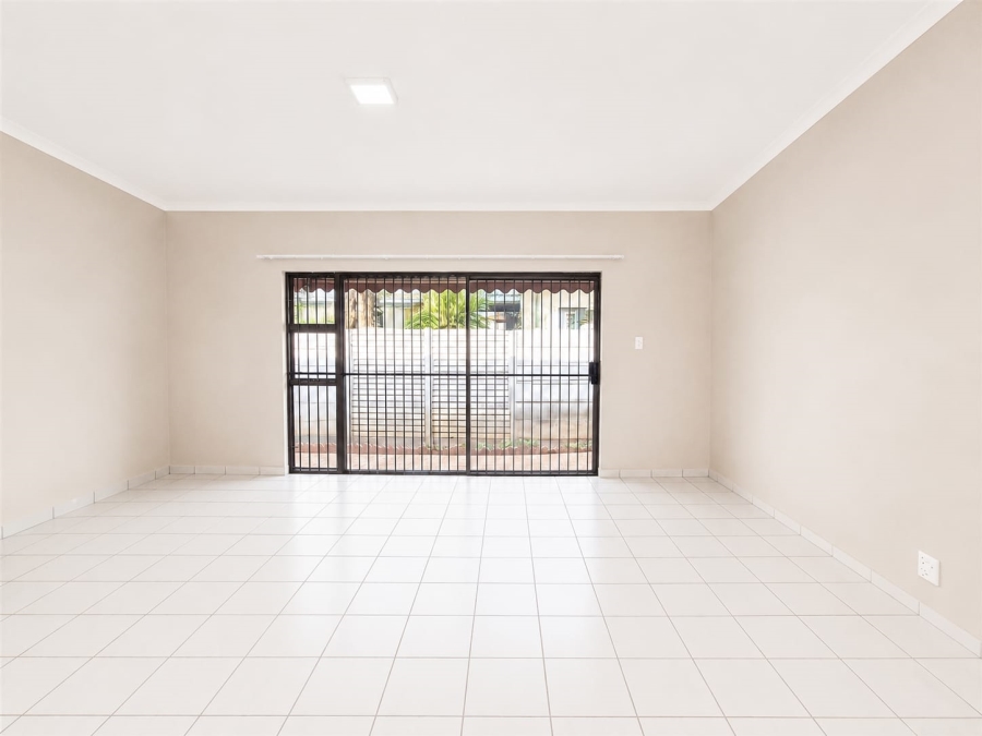 4 Bedroom Property for Sale in Les Marais Gauteng