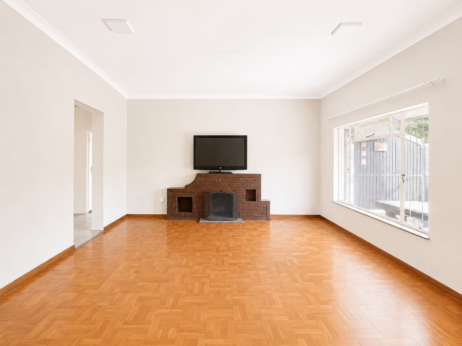 4 Bedroom Property for Sale in Les Marais Gauteng