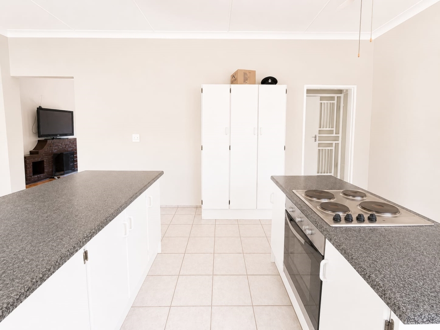 4 Bedroom Property for Sale in Les Marais Gauteng