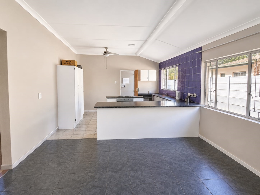 4 Bedroom Property for Sale in Les Marais Gauteng