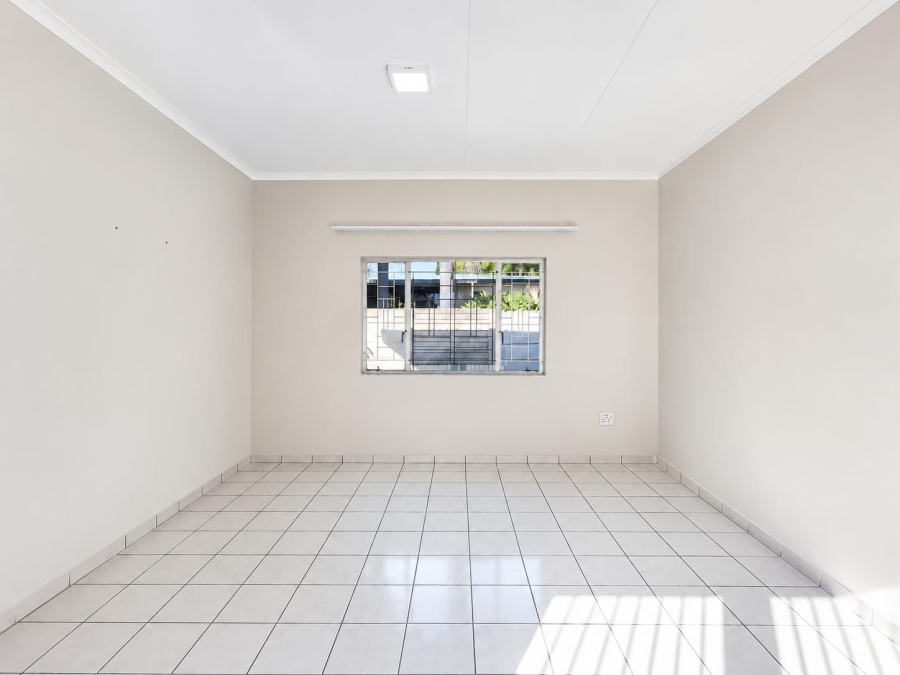 4 Bedroom Property for Sale in Les Marais Gauteng