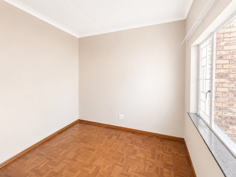 4 Bedroom Property for Sale in Les Marais Gauteng