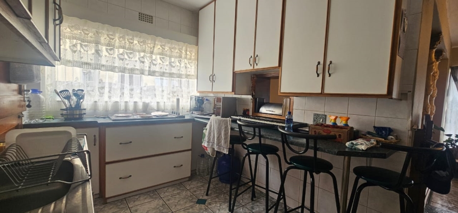 4 Bedroom Property for Sale in Eersterust Gauteng