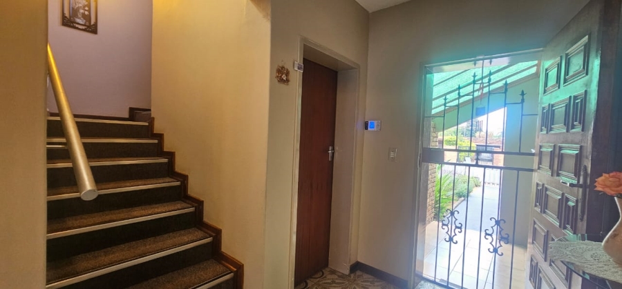 4 Bedroom Property for Sale in Eersterust Gauteng