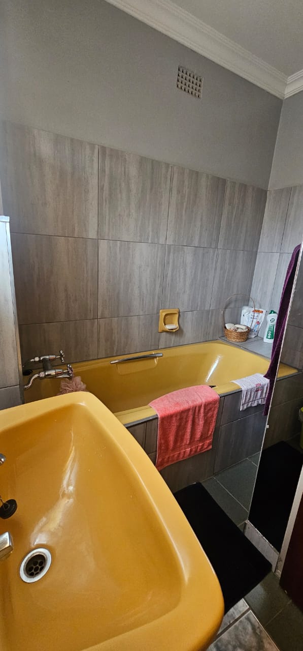4 Bedroom Property for Sale in Eersterust Gauteng