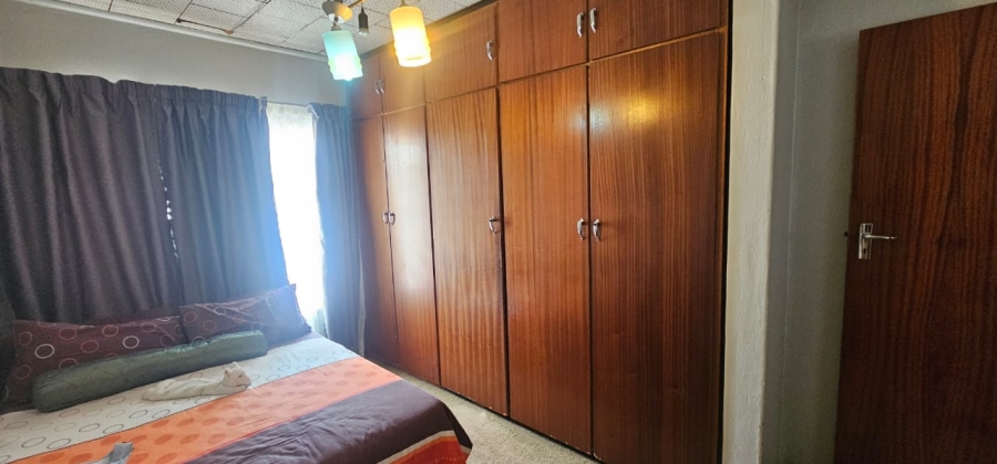 4 Bedroom Property for Sale in Eersterust Gauteng