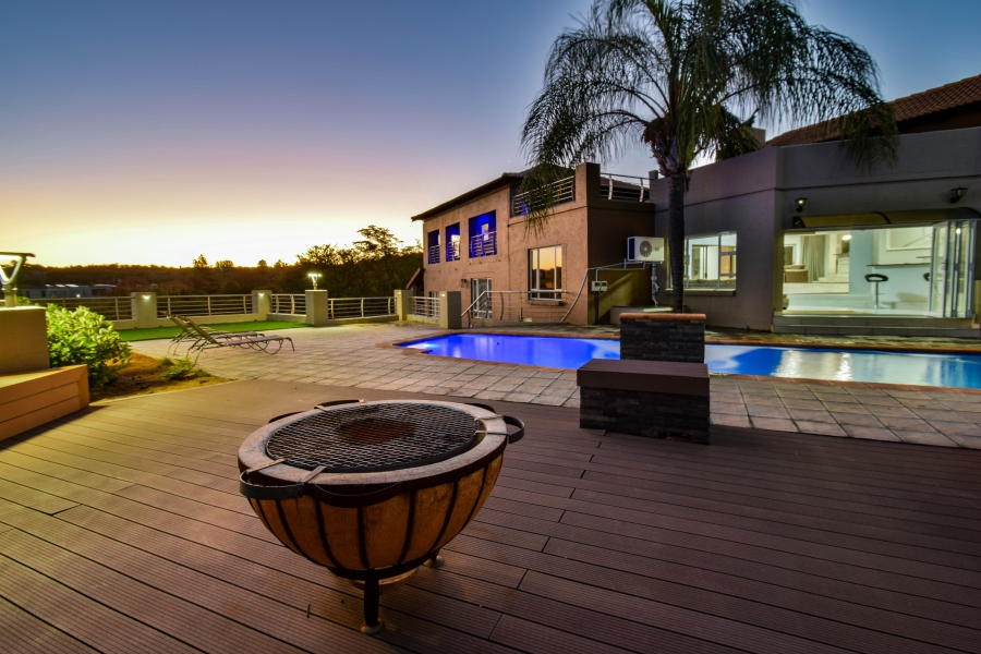 7 Bedroom Property for Sale in Mooikloof Equestrian Estate Gauteng