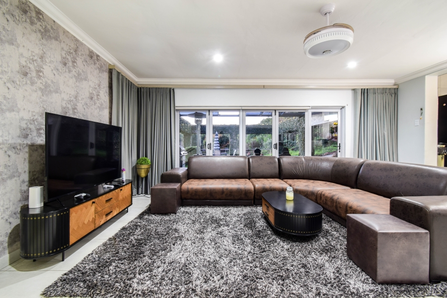 7 Bedroom Property for Sale in Mooikloof Equestrian Estate Gauteng