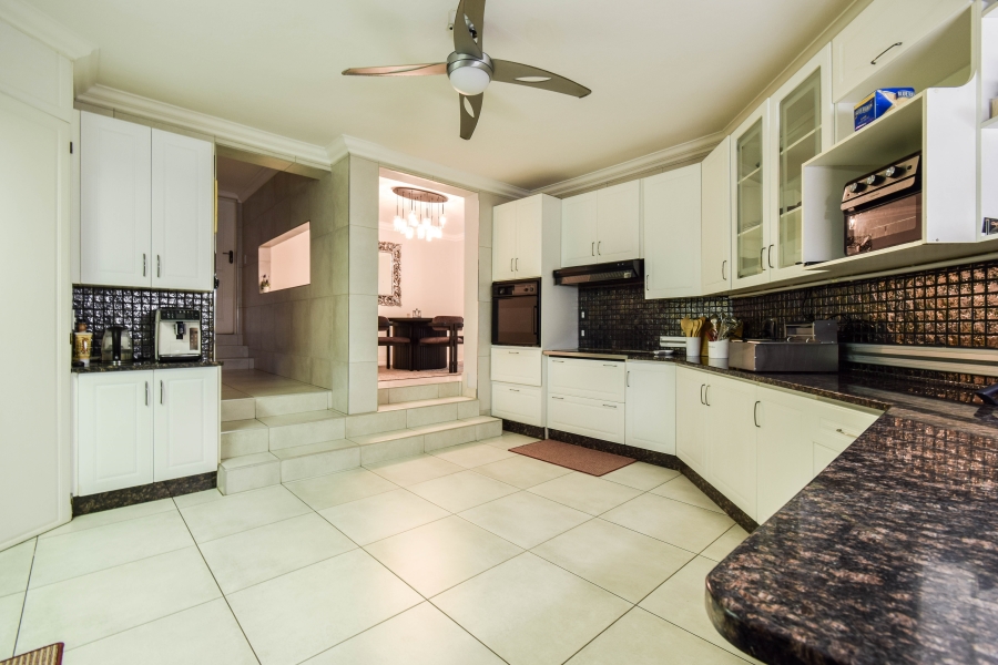 7 Bedroom Property for Sale in Mooikloof Equestrian Estate Gauteng